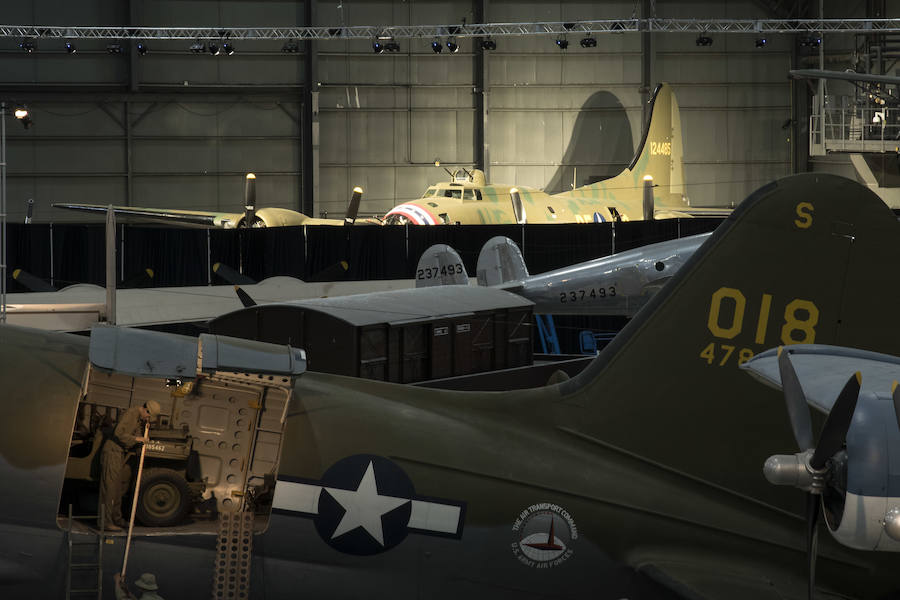 El legendario bombardero de EE UU que regresó sin un rasguño de 25 misiones en la II Guerra Mundial reaparece completamente restaurado por los 75 años de su última incursión