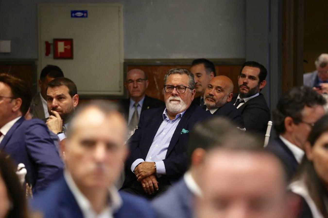 Albert Rivera pide a Rajoy que no deje Cataluña «en manos de un presidente racista»