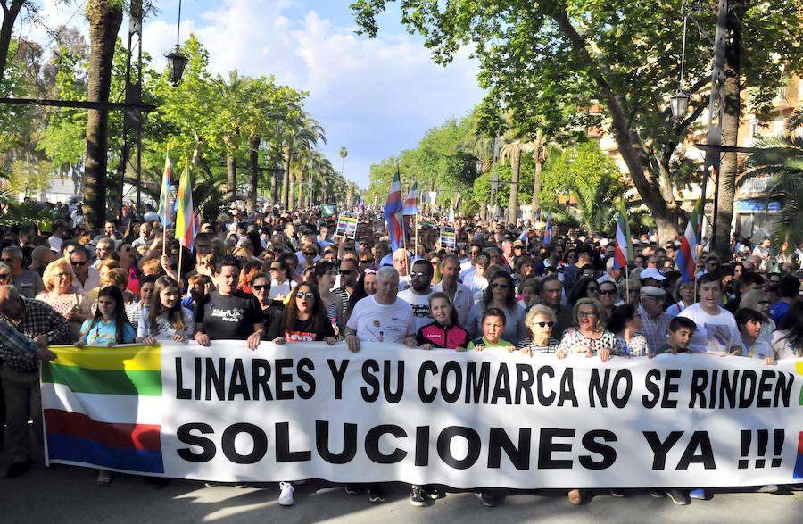 «Señora Díaz: iremos a Sevilla todos juntos, todos unidos y con nuestra bandera», indicó la plataforma en su manifiesto