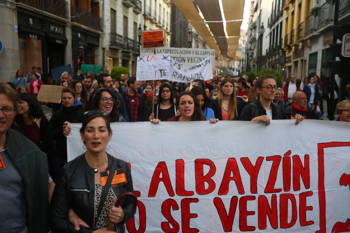 Gran Vía y Reyes Católicos se cortará el tráfico desde las 18.30 horas, desviándose el transporte público por Camino de Ronda