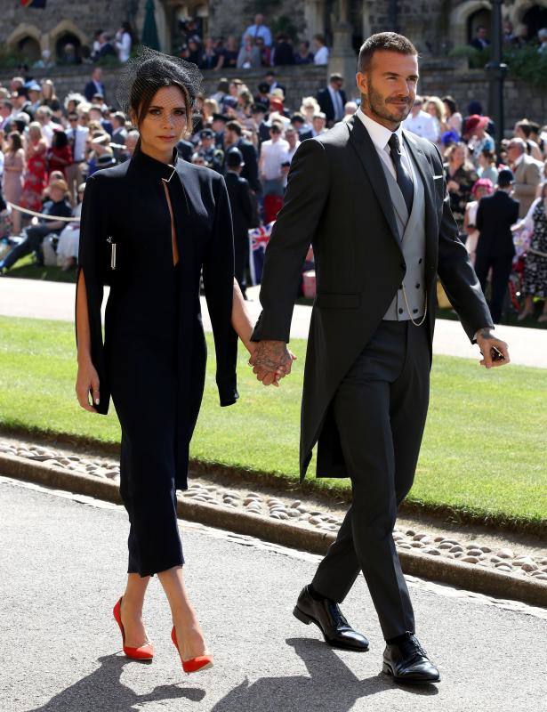 Las redes alaban la elegancia y belleza del exfutbolista en el compromiso del príncipe Harry y Meghan Markle