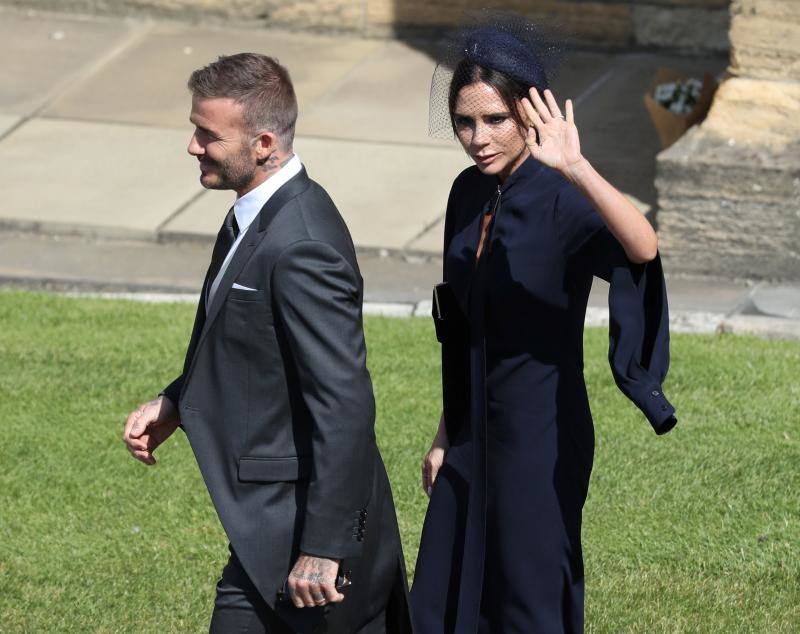 Las redes alaban la elegancia y belleza del exfutbolista en el compromiso del príncipe Harry y Meghan Markle