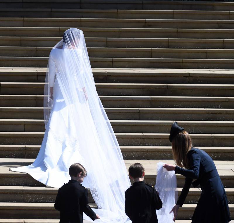 Numerosos halagos al estilo sencillo y clásico de la novia