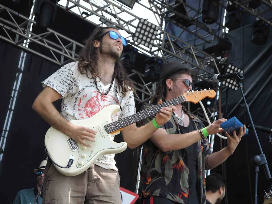 El Bull este año se ha trasladado a la que podemos denominar 'Ciudad de festivales', esa explanada en la carretera de Córdoba donde también se realiza el Granada Sound