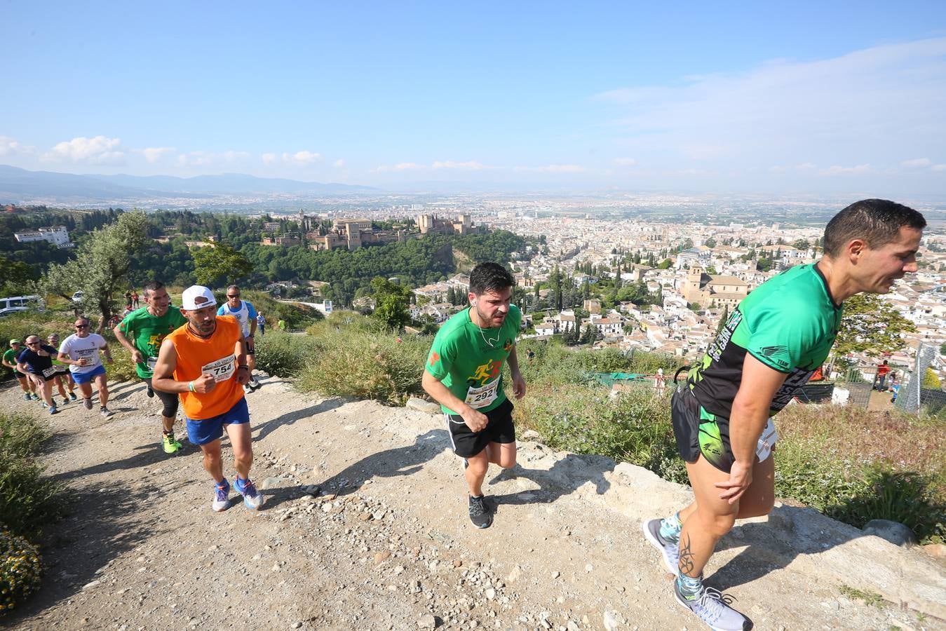 Sólo cuatro de los 3.000 participantes lograron bajar de la hora por la exigencia del recorrido