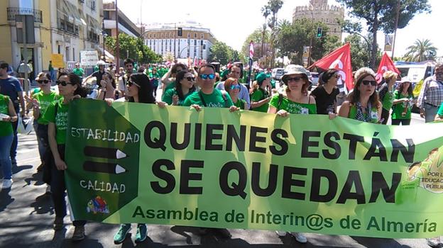 Profesores almerienses se desplazaron hasta Sevilla para participar en la manifestación.