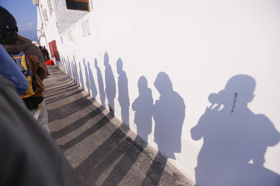 Forman parte de dos pateras rescatadas con 55 y 37 inmigrantes, incluyendo a siete mujeres