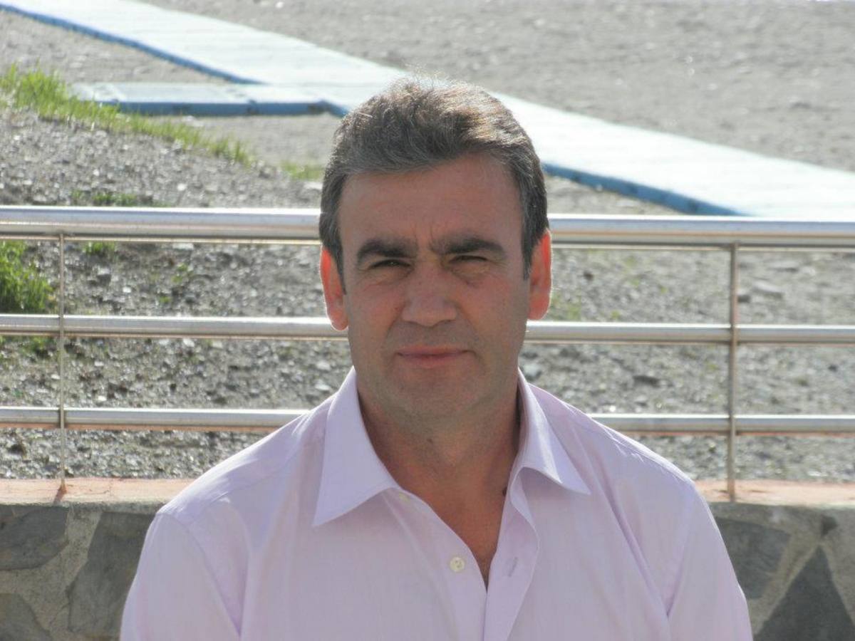 Antonio Carrillo, presidente de Catadores de Vinos: «A barretas de caramelo rellenas de almendra, garrapiñadas, algodón de azúcar, vino de Cariñena y barquillos de canela»