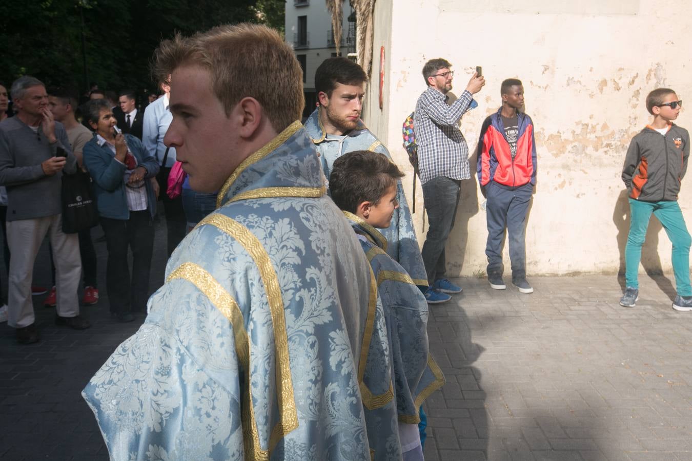 La imagen de la Virgen iba sobre su paso de orfebrería a las órdenes de Dionisio Martínez yde Eduardo Salamanca