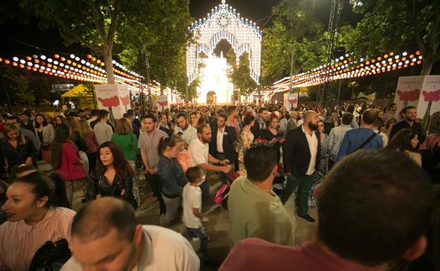 Importante advertencia de Protección Civil si vas con niños al Corpus de Granada