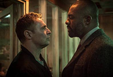 Imagen secundaria 1 - Indira Varma y Ruth Wilson, Idris Elba y David O'Hara, y Laura Haddock en trs momentos de la serie 'Luther' (2010-2018).