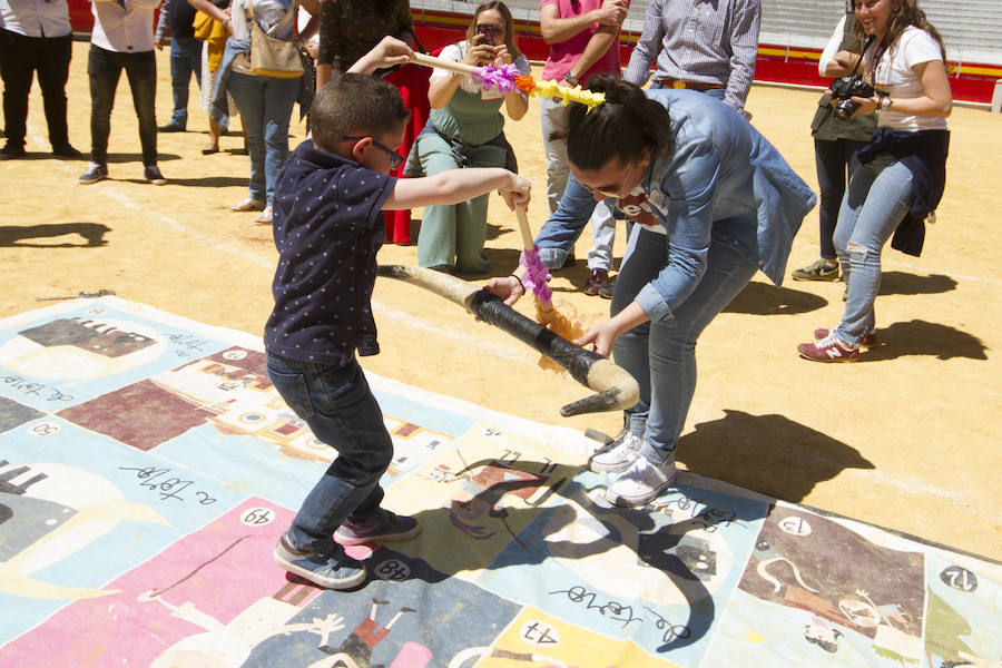 El ruedo de la Monumental de Frascuelo vivió ayer una jornada especial con los niños como protagonistas