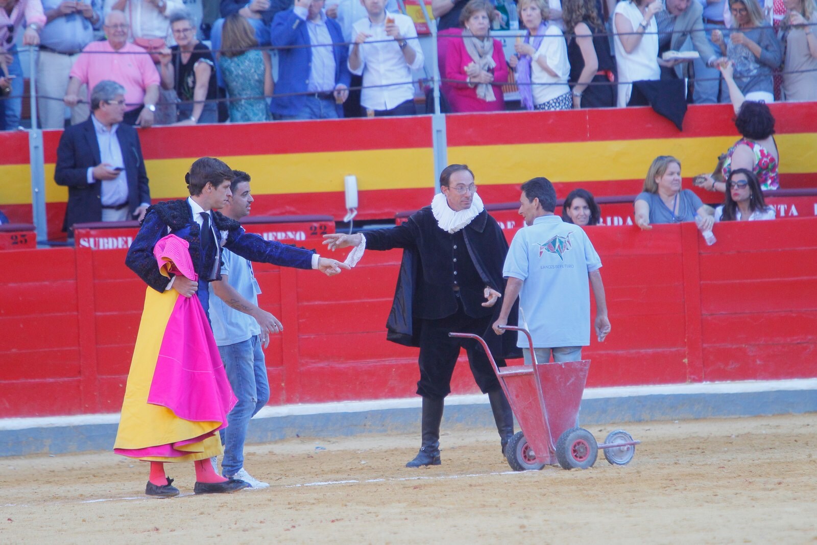 Las mejores imágenes de la corrida del viernes. Para ver el resto de las fotografías del Corpus puedes hacerlo en  este enlace