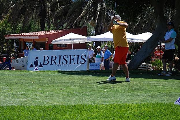 El Torneo Benéfico de Golf Briseis tuvo una gran participación en el Club de Golf Playa Serena de Roquetas de Mar.
