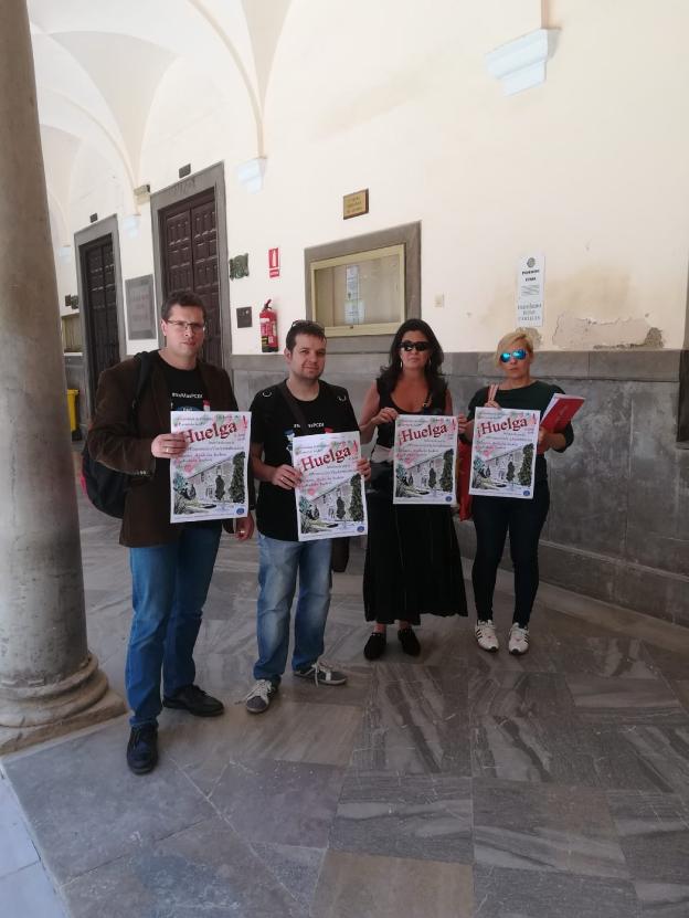 Los profesores laborales de la UGR, llamados a la huelga.