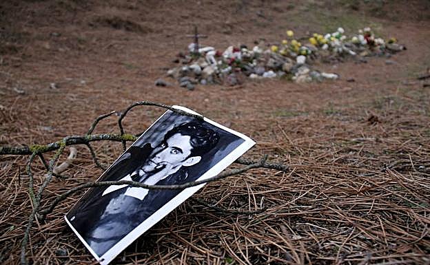 Recuerdos de Lorca en el barranco de Víznar, marcado como prioritario en el protocolo anunciado por Diputación.