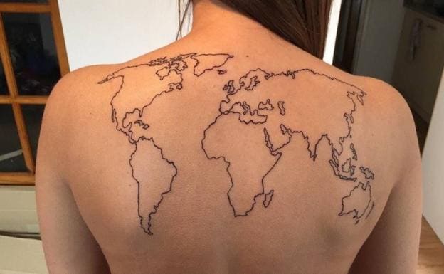 «Se come Granada, Almería y Murcia», el tatuaje de un mapa que da la vuelta a España