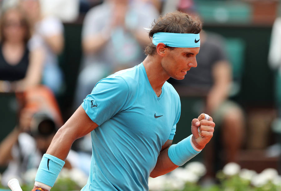 Rafael Nadal ha revalidado su título de campeón en la arcilla parisina y ya acumula once trofeos de Roland Garros, tras vencer a Thiem por 6-4, 6-3 y 6-2 