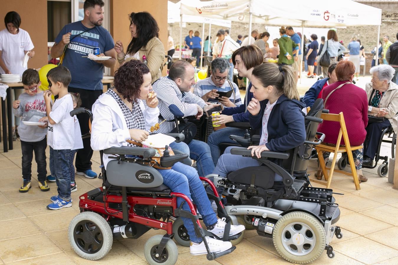 En pocos años -pero con mucho trabajo- se ha pasado de casi la ocultación a la idea clara de que sólo la inclusión es el camino para educar a menores y, con ello, concienciarnos a los adultos