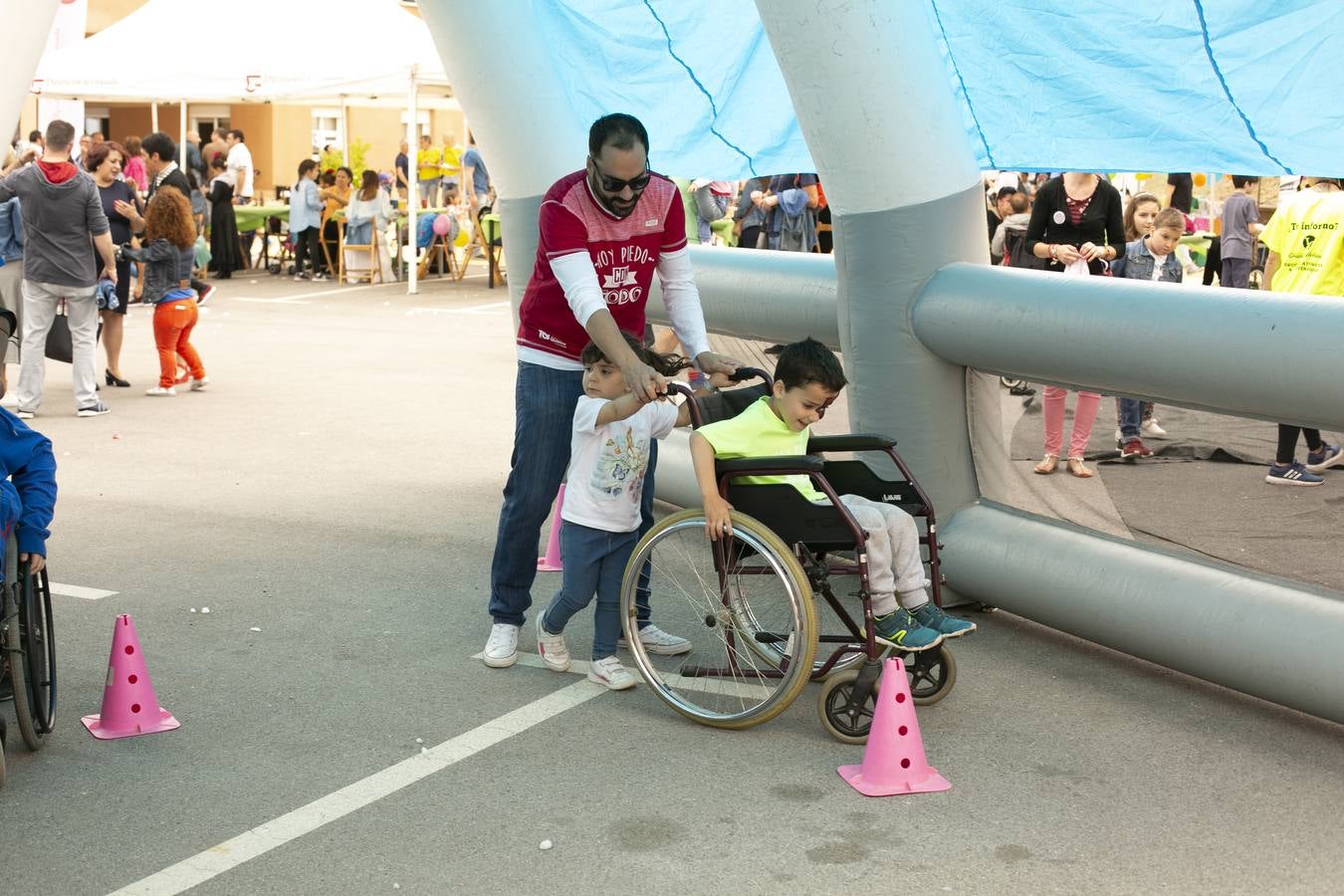 En pocos años -pero con mucho trabajo- se ha pasado de casi la ocultación a la idea clara de que sólo la inclusión es el camino para educar a menores y, con ello, concienciarnos a los adultos