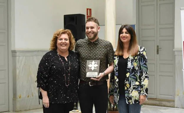 Juan Domingo Aguilar, ganador del Certamen Andaluz de Poesía de Peligros