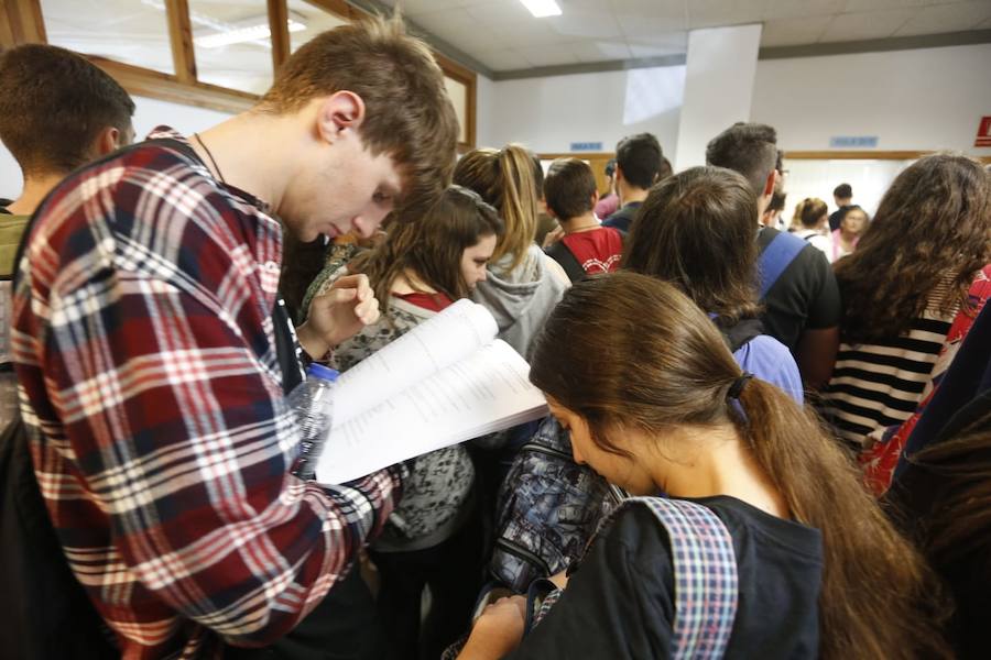 Casi 6.000 estudiantes se juegan desde hoy una plaza en la carrera deseada