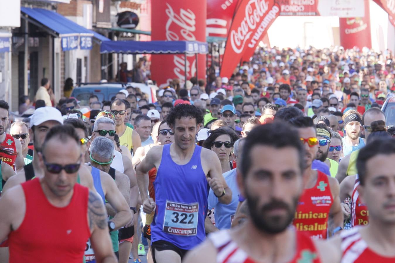 Manuel Santiago y Claudia Estévez se sobreponen al calor en Dúrcal