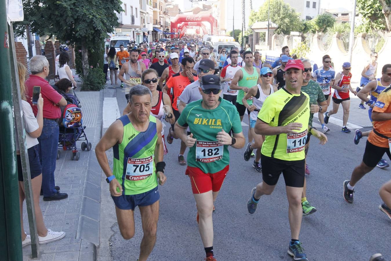 Manuel Santiago y Claudia Estévez se sobreponen al calor en Dúrcal