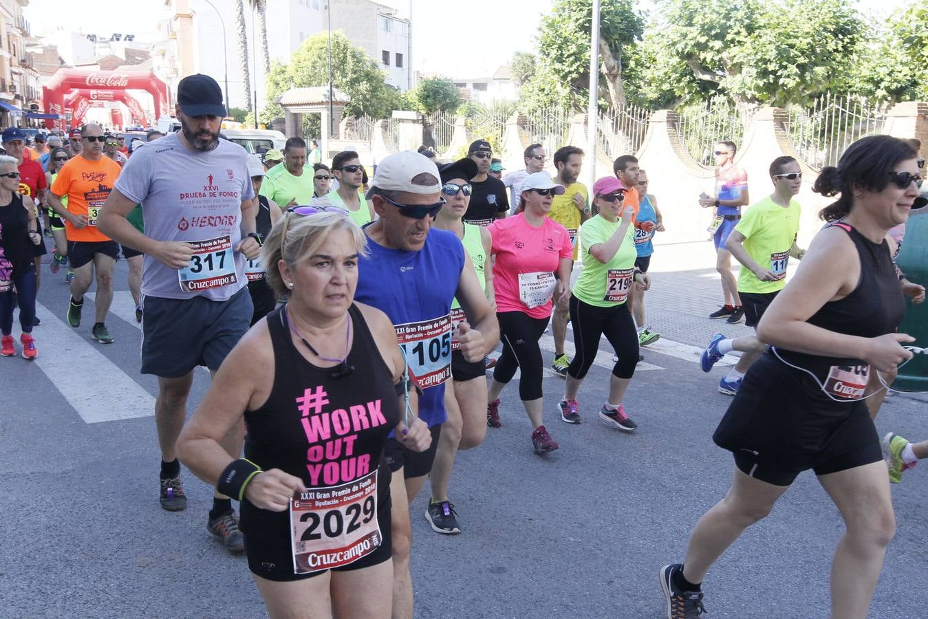 Manuel Santiago y Claudia Estévez se sobreponen al calor en Dúrcal