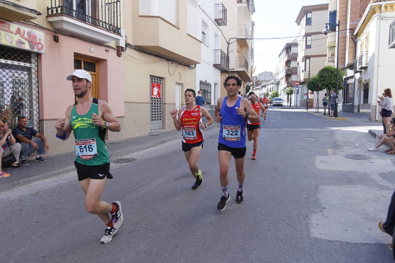 Manuel Santiago y Claudia Estévez se sobreponen al calor en Dúrcal