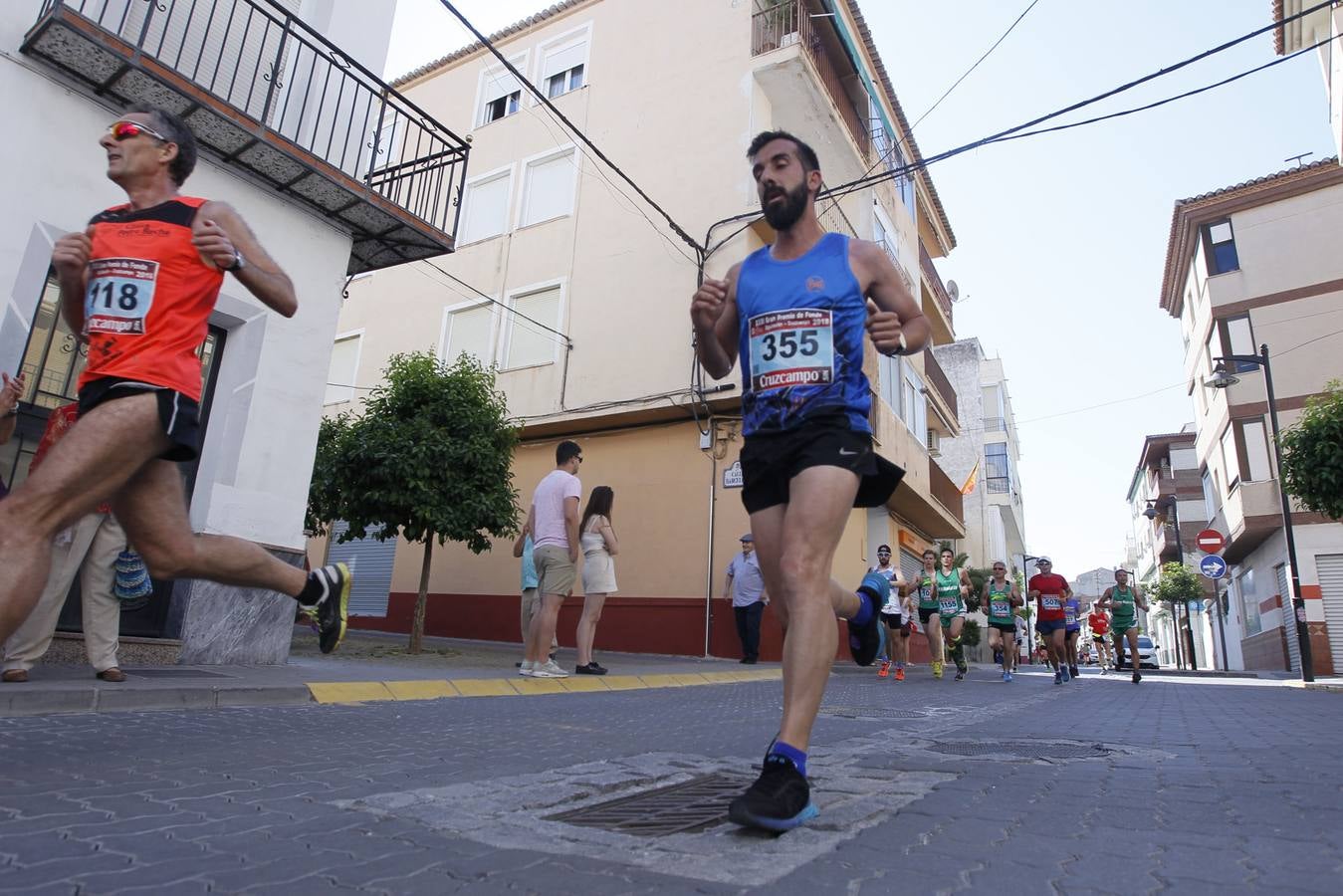 Manuel Santiago y Claudia Estévez se sobreponen al calor en Dúrcal