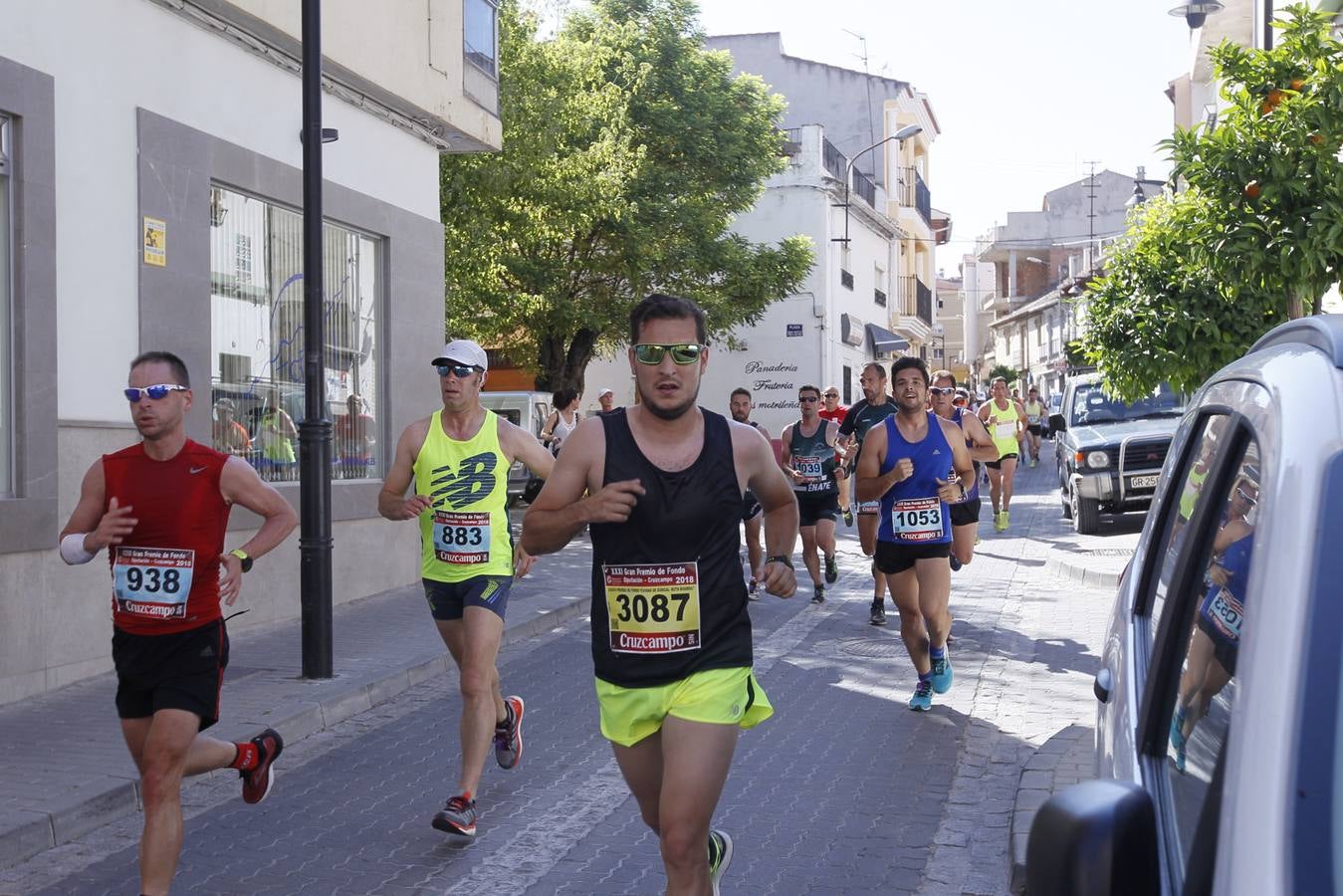 Manuel Santiago y Claudia Estévez se sobreponen al calor en Dúrcal