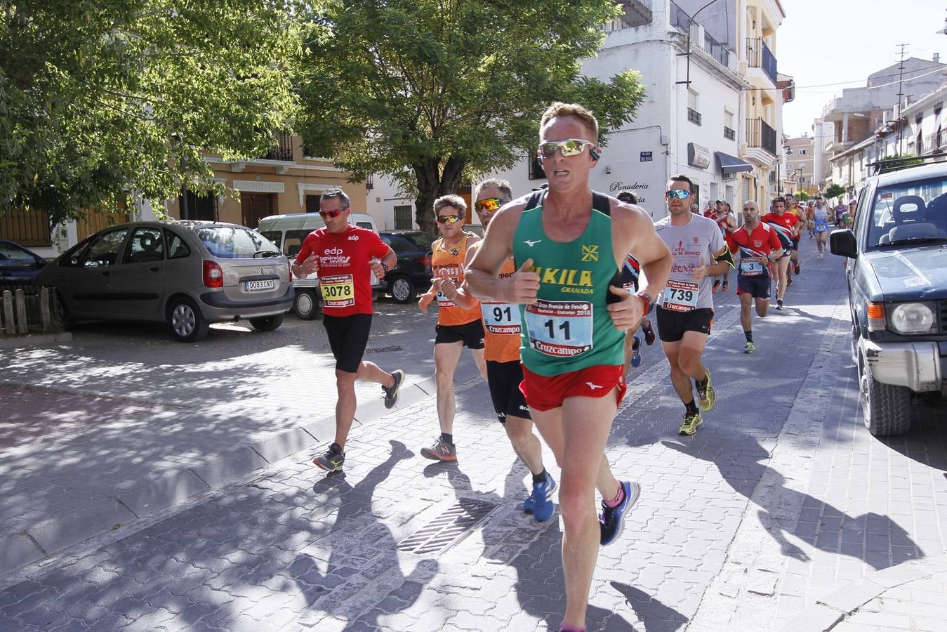 Manuel Santiago y Claudia Estévez se sobreponen al calor en Dúrcal