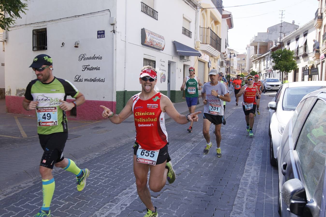 Manuel Santiago y Claudia Estévez se sobreponen al calor en Dúrcal