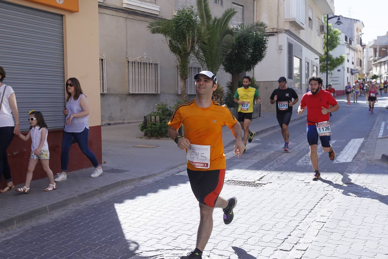 Manuel Santiago y Claudia Estévez se sobreponen al calor en Dúrcal