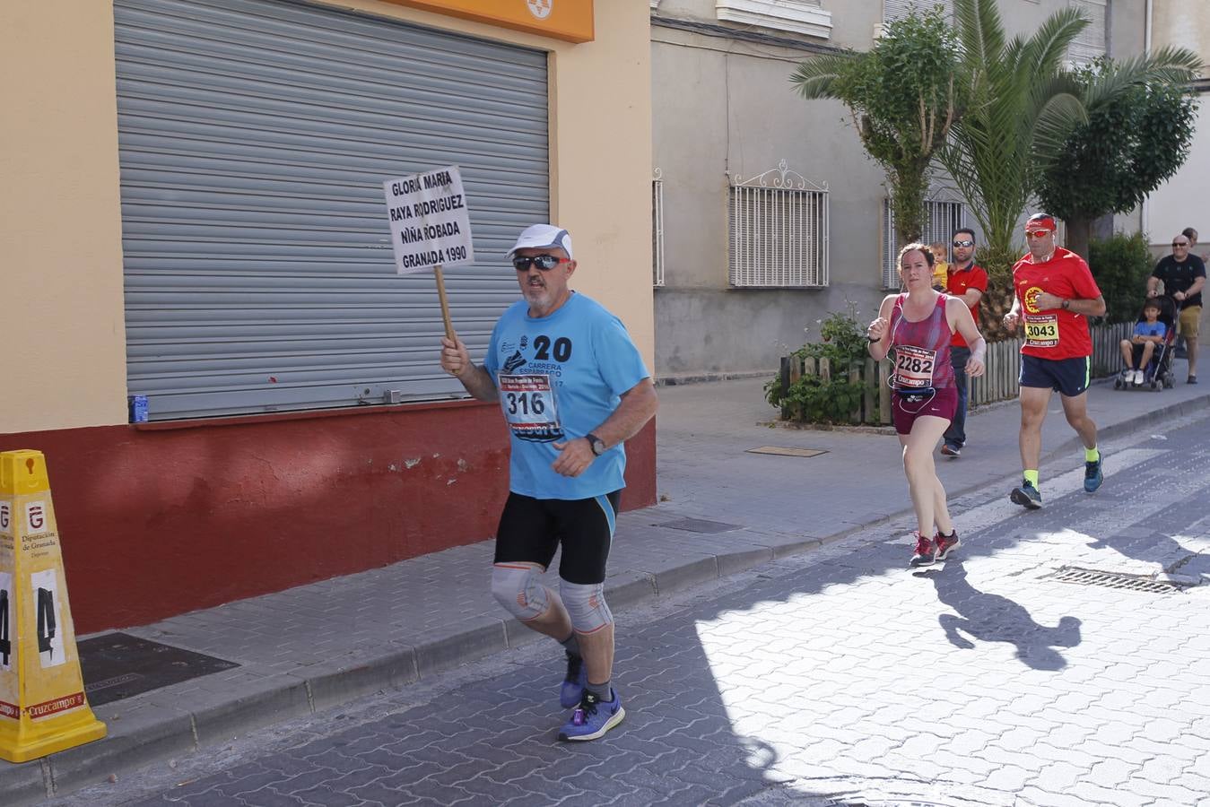 Manuel Santiago y Claudia Estévez se sobreponen al calor en Dúrcal