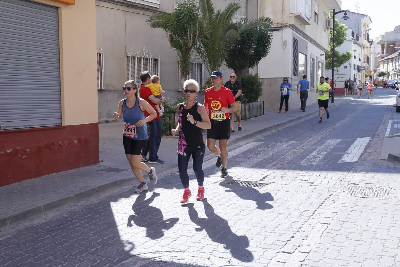 Manuel Santiago y Claudia Estévez se sobreponen al calor en Dúrcal