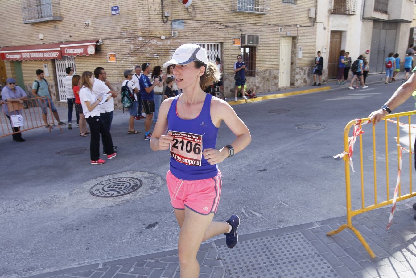 Manuel Santiago y Claudia Estévez se sobreponen al calor en Dúrcal