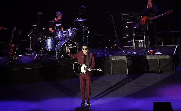 Joaquín Sabina cancela los últimos cuatro conciertos de su gira, entre ellos el de Granada