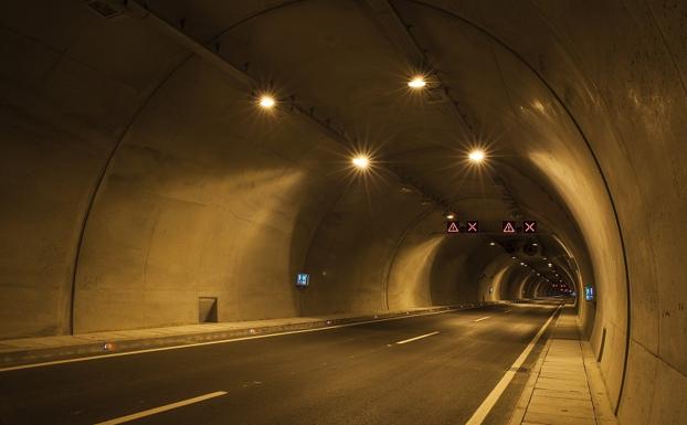 Diseñan un nuevo método más seguro y barato para calcular las necesidades lumínicas de un túnel