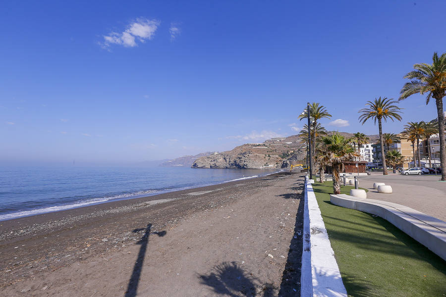 El cambio de Gobierno deja a las playas sin la puesta a punto para el verano