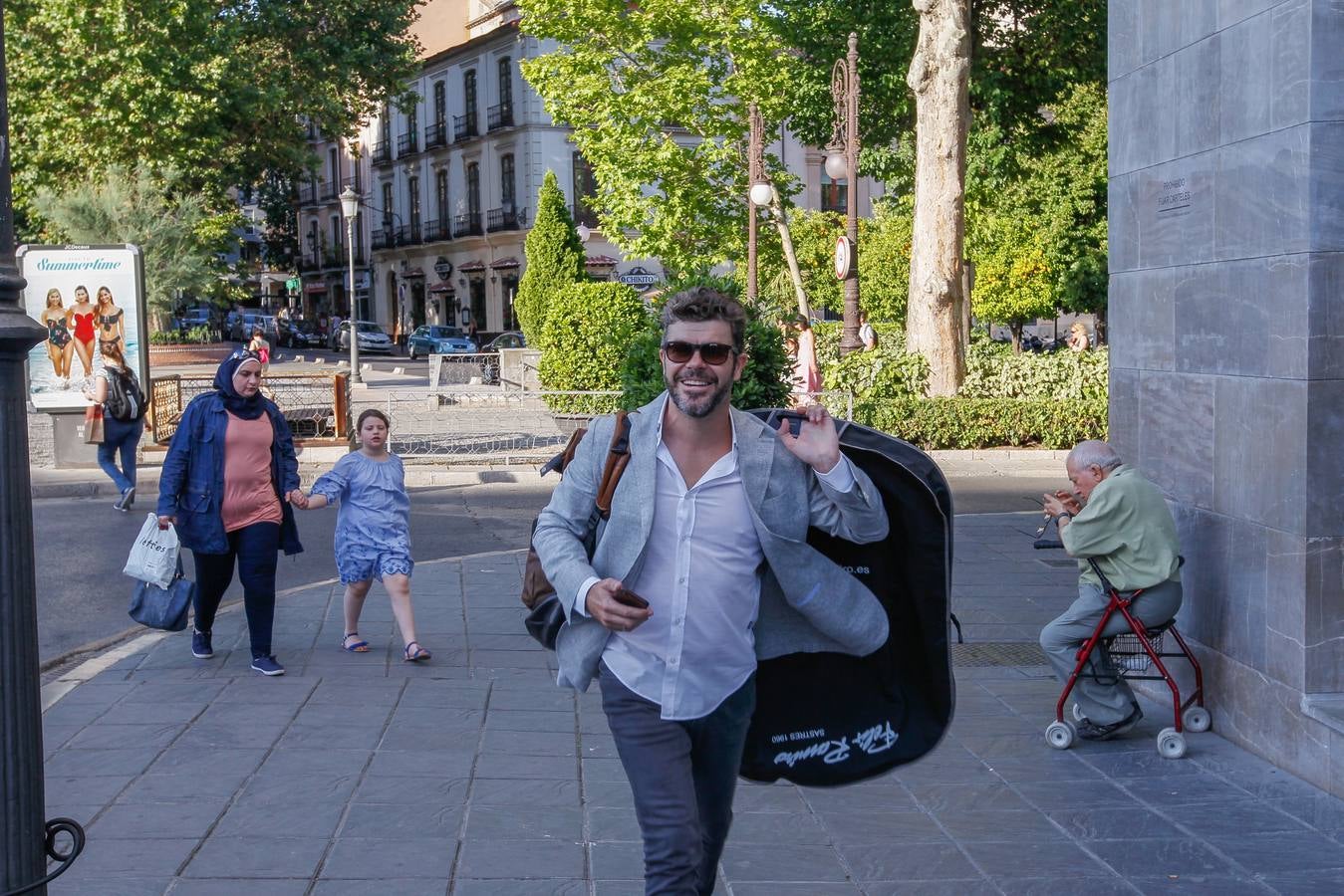 El director, recién llegado a Granada. 
