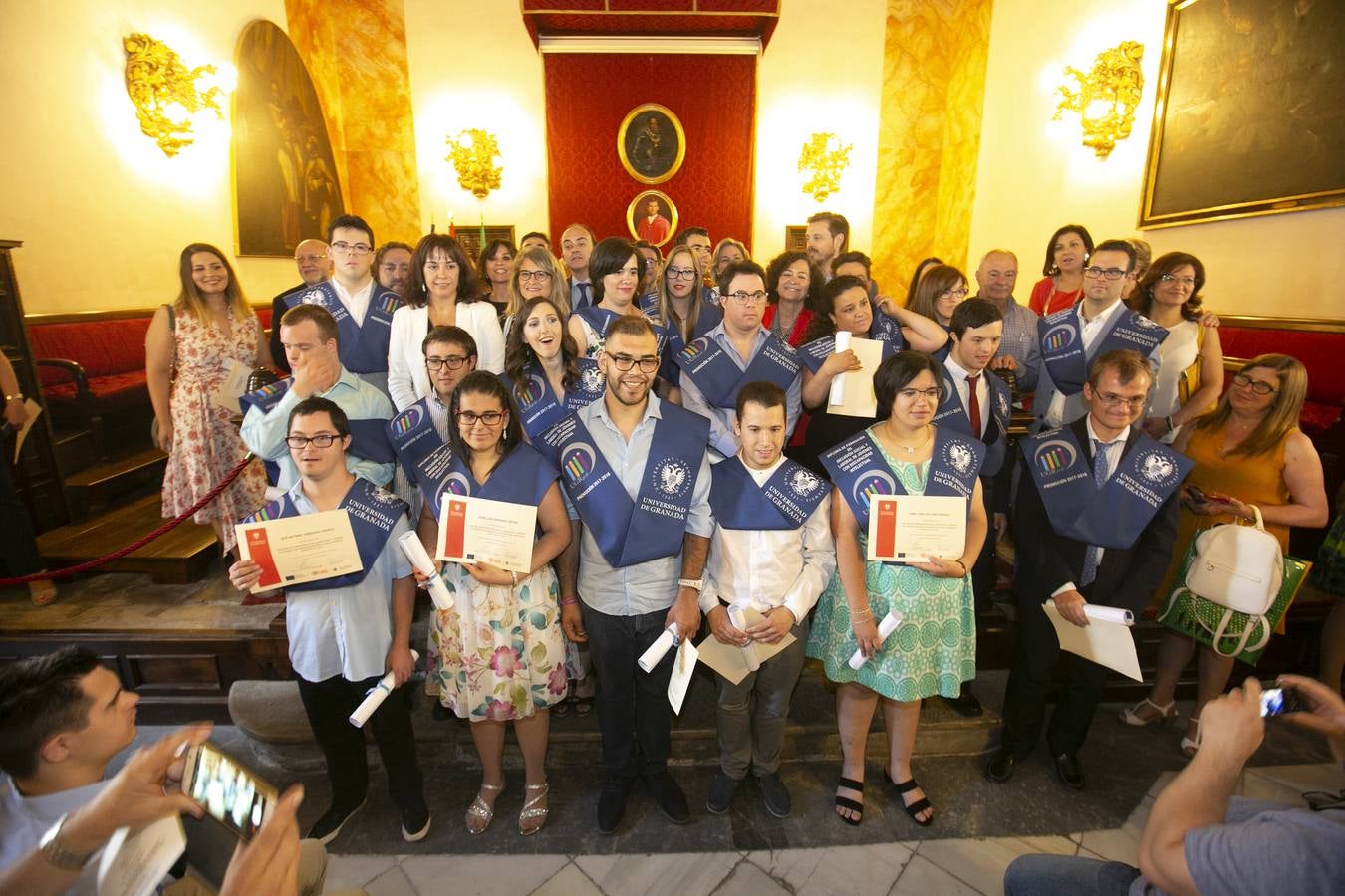 La Facultad de Derecho acoge el acto de graduación del primer diploma de inclusión social y laboral de estas características en la Universidad granadina