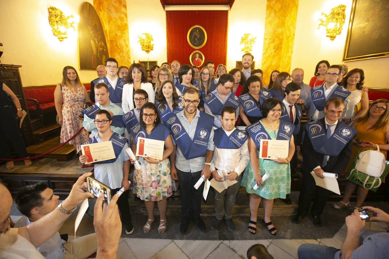 La Facultad de Derecho acoge el acto de graduación del primer diploma de inclusión social y laboral de estas características en la Universidad granadina