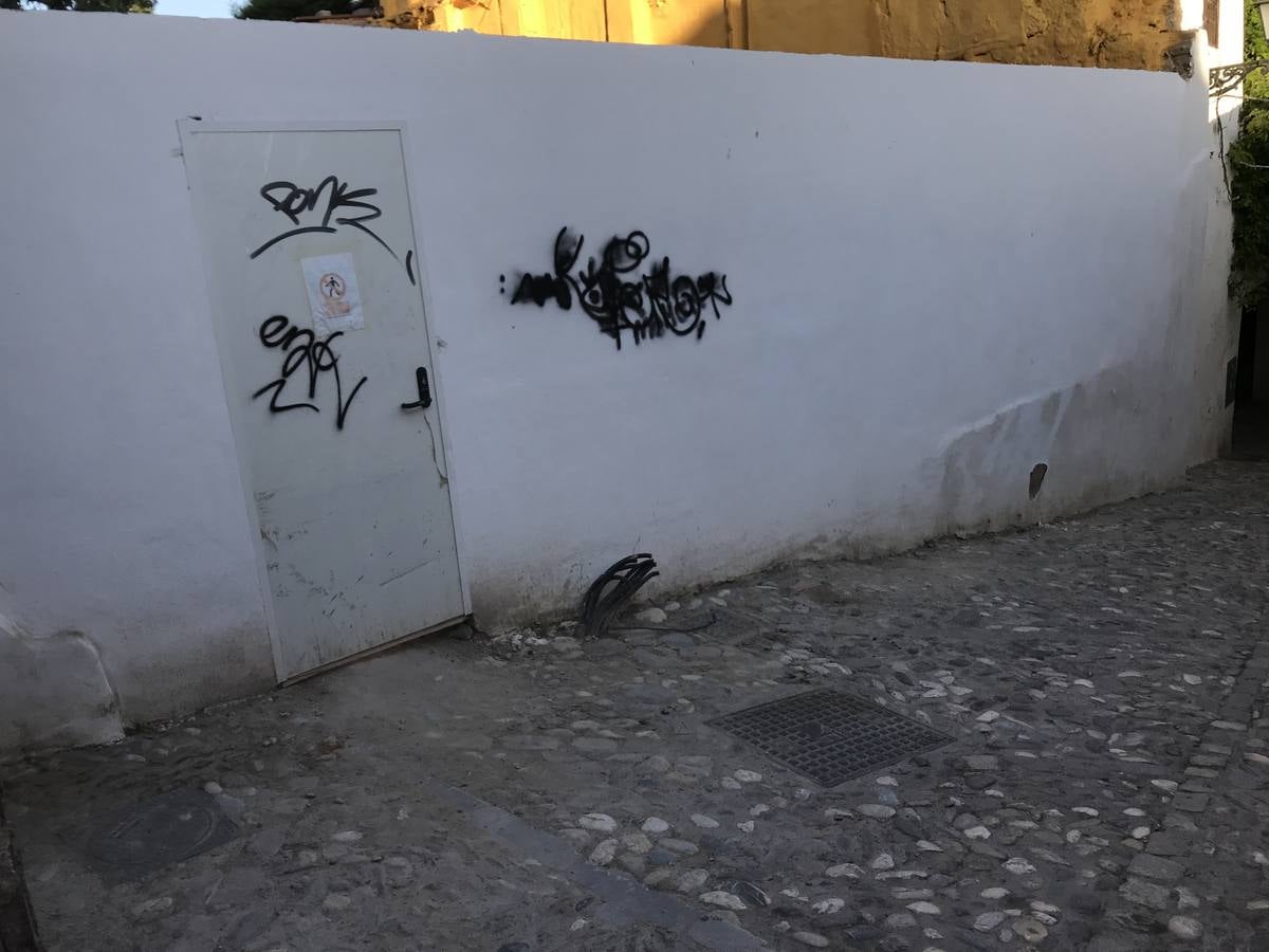 Una de las "nuevas ruinas" de Granada es el número 4 de la calle Gumiel San José. 