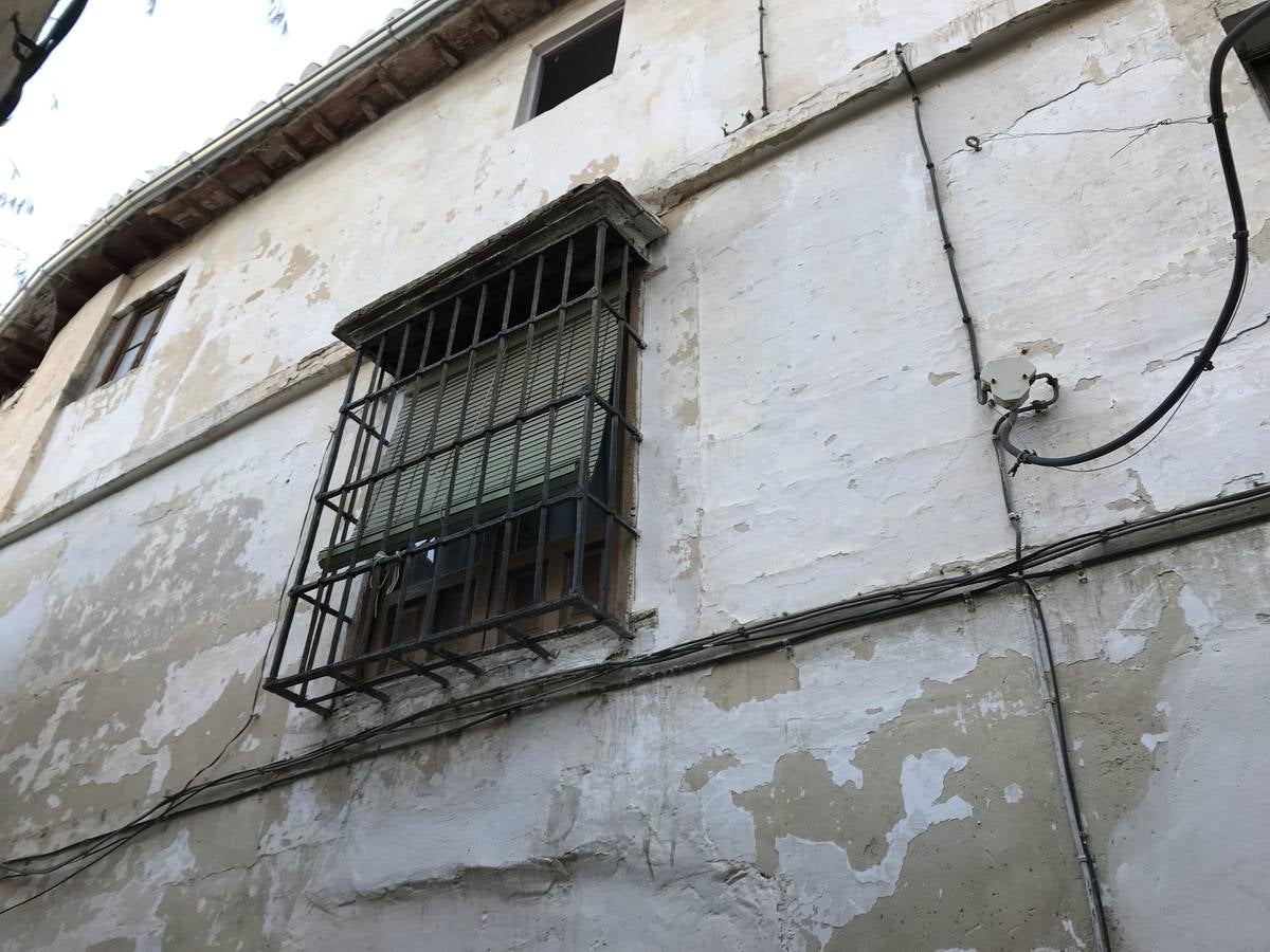 Otra de las incorporaciones a este listado de ruinas de Granada: el número 1 de la calle Babole. 