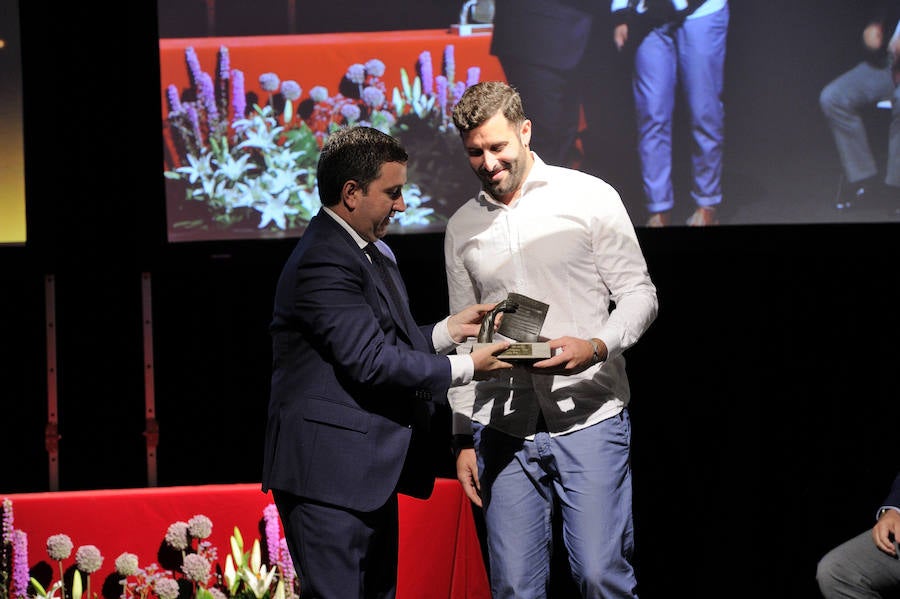 En la entrega de los IDEALES hubo emoción, risas y en los discursos también hubo cabida para las reivindicaciones