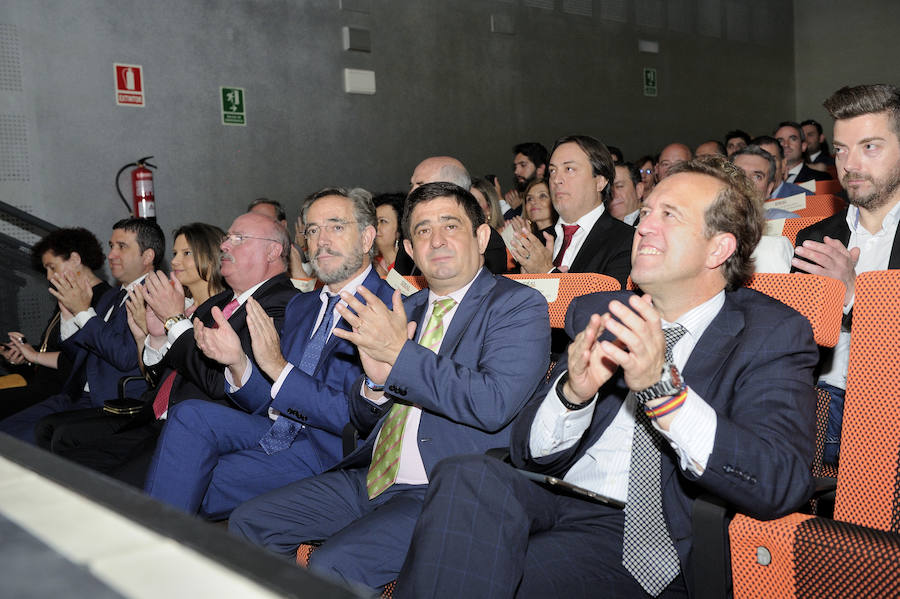 En la entrega de los IDEALES hubo emoción, risas y en los discursos también hubo cabida para las reivindicaciones