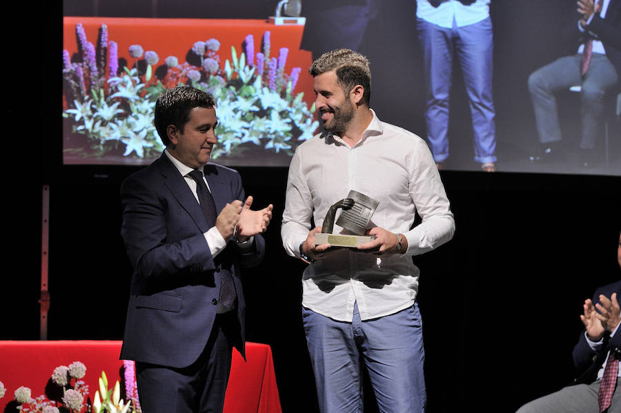 En la entrega de los IDEALES hubo emoción, risas y en los discursos también hubo cabida para las reivindicaciones