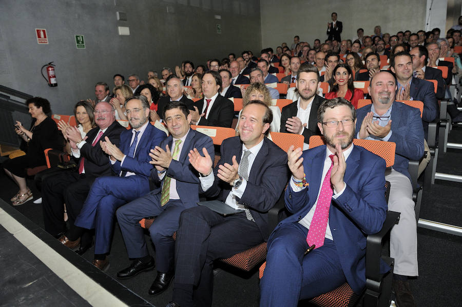 En la entrega de los IDEALES hubo emoción, risas y en los discursos también hubo cabida para las reivindicaciones